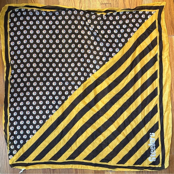 3/$10 bundle deal Pittsburgh Steelers Women's Scarf, sheer, NFL bandana wrap - Picture 6 of 6